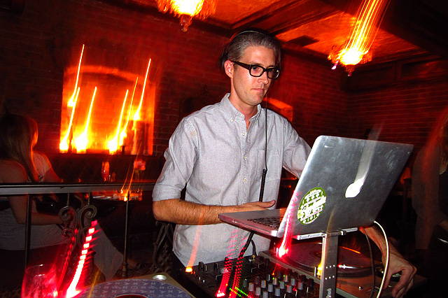 DJ Steve Livigni